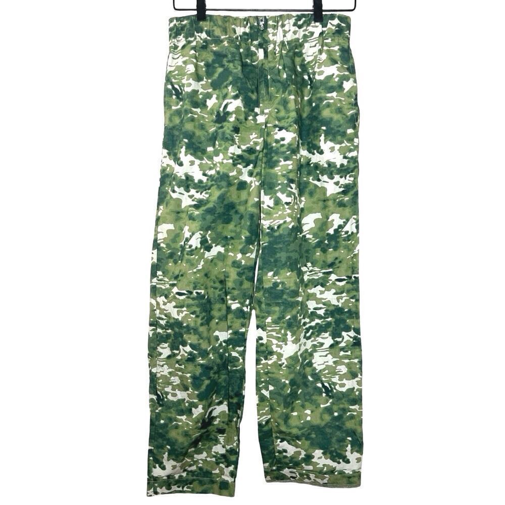 Urban Outfitters Women’s Camo Zip Fly Twill Pants Green Size Small